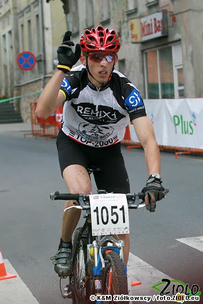 zawodnik-z-numerem-1051-bikemaraton-2006-boguszow-gorce.jpg