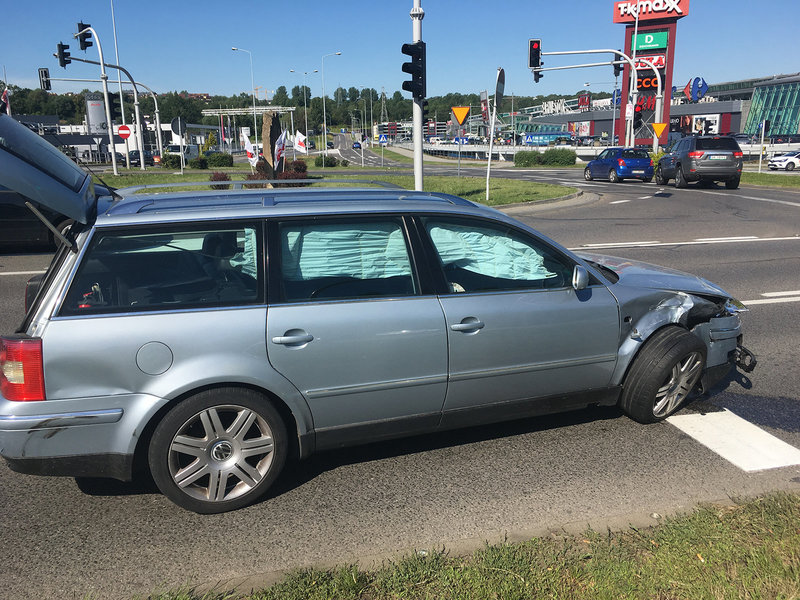 passat-crash2.thumb.jpg.1dab661b47b4fc1c9d20436969e32255.jpg